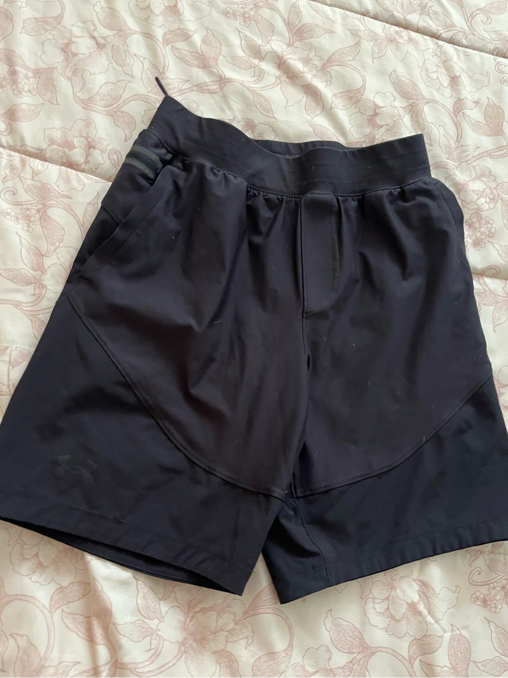 Under Armour Men's Black Athletic Shorts - Lightweight Performance small